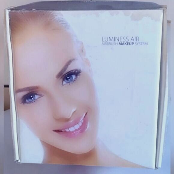 LUMINESS AIR AIRBRUSH Legend MAKEUP SYSTEM MACHINE NIB - Picture 2 of 8